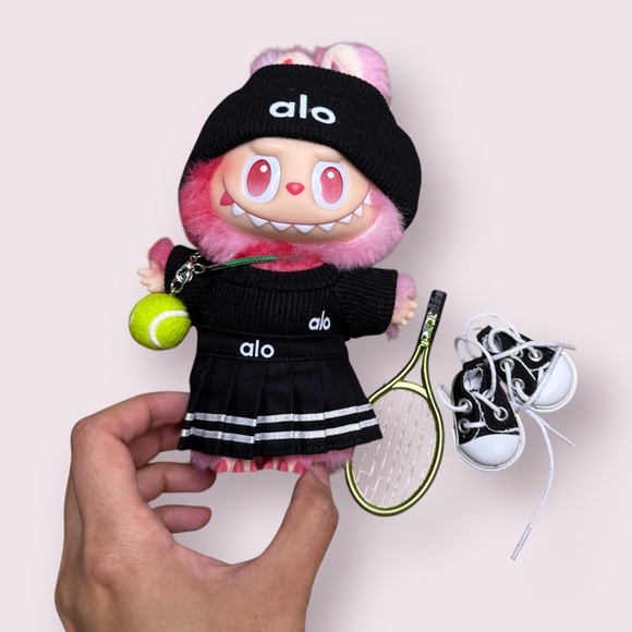 Labubu Alo Tennis Outfit – Black or White (Sold Separately) - Picture 11 of 12